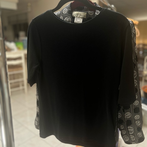 4 piece bundle, ladies, size 4-x-tra small, Harve Bernard - Picture 5 of 5